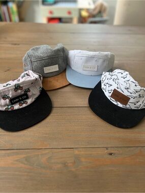 CASH & CO Dino, Shark, Trucks Hat Set - S/M